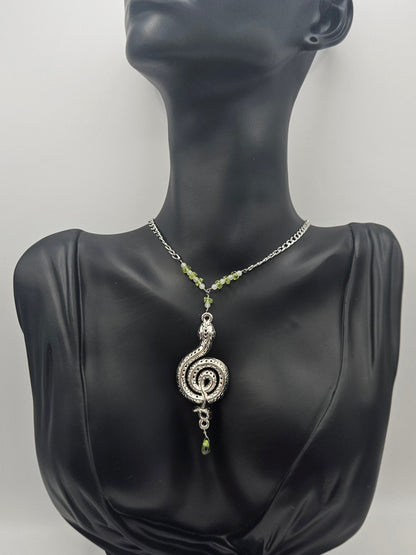 Peridot | Jade | Schlange