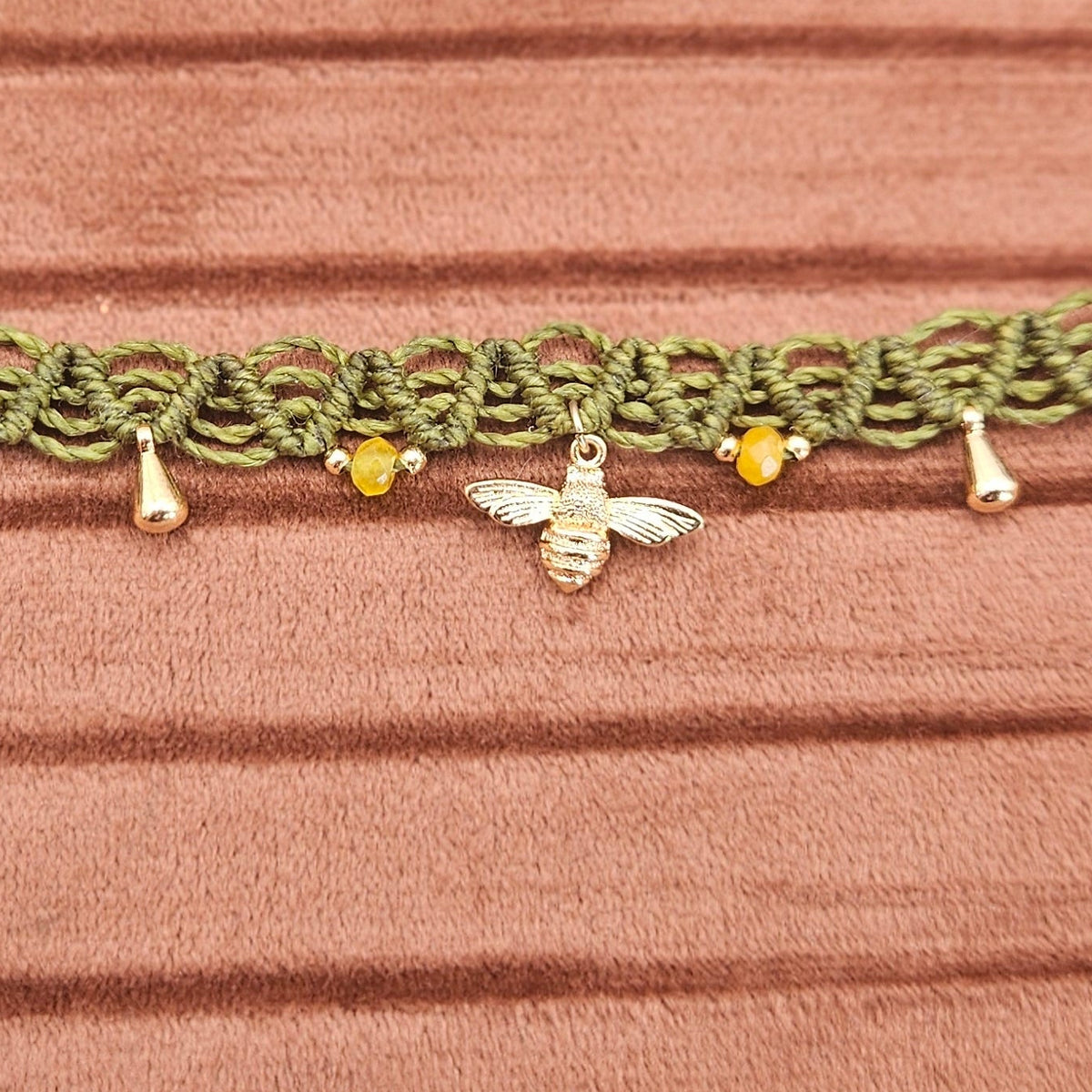 Jade | Biene | Choker